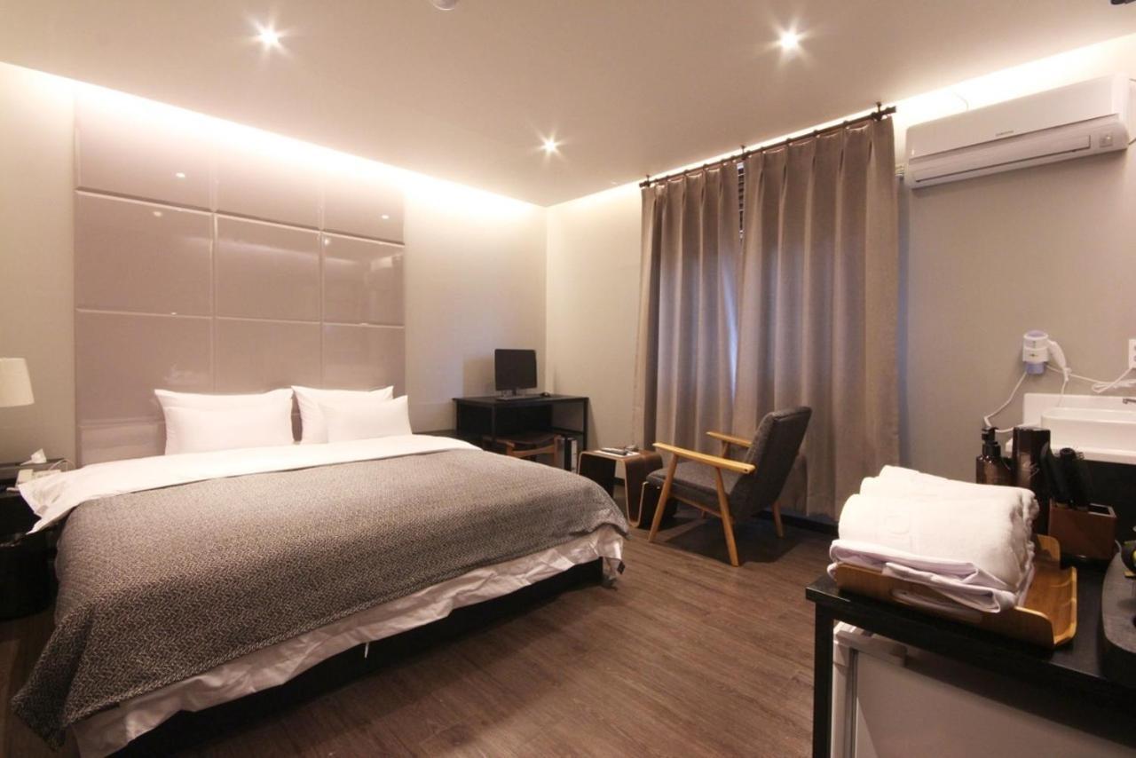 Hi Design Hotel Busan Bagian luar foto